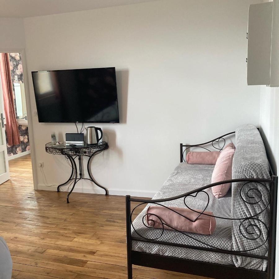 Chazemais Chateau De La Bouchatte Chambre Les Roses מראה חיצוני תמונה